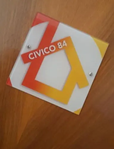 Civico 84 مودينا