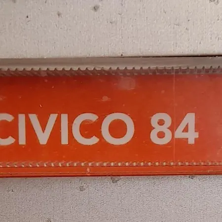 Civico 84 Modène